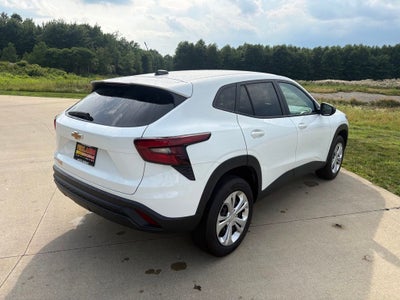 2025 Chevrolet Trax LS