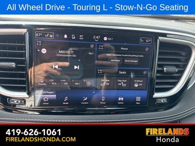 2023 Chrysler Pacifica Touring L