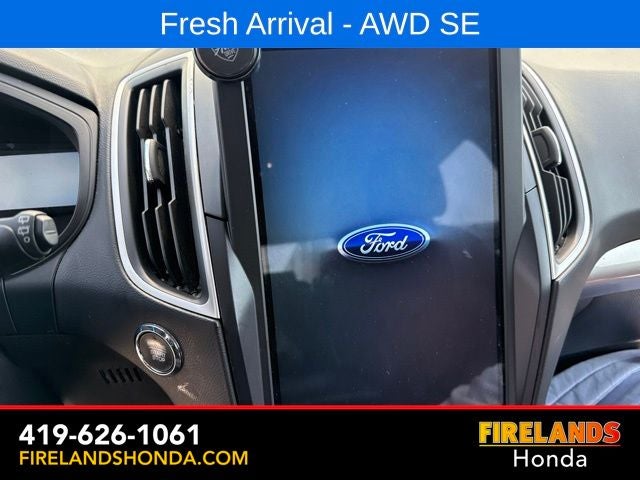 2022 Ford Edge SE