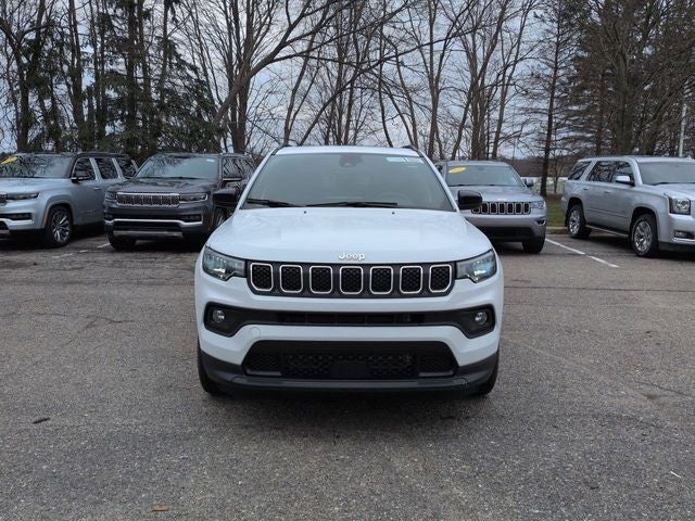 2024 Jeep Compass Latitude Lux