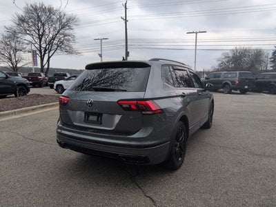 2022 Volkswagen Tiguan 2.0T SE R-Line Black