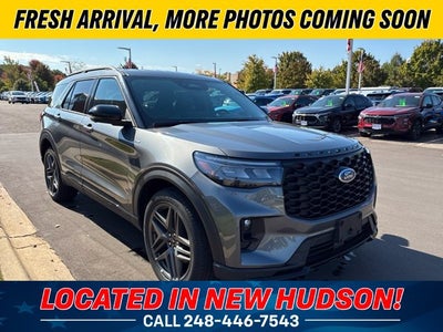 2025 Ford Explorer ST-Line