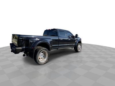 2022 Ford F-450SD Limited DRW