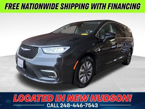 2023 Chrysler Pacifica Hybrid Touring L