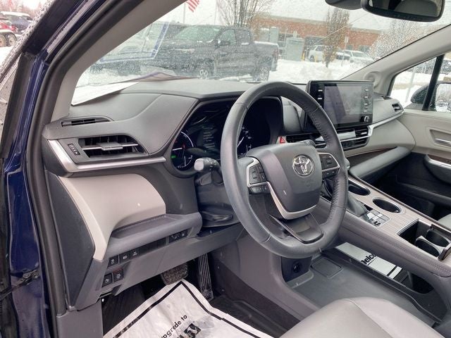 2022 Toyota Sienna XLE 7 Passenger