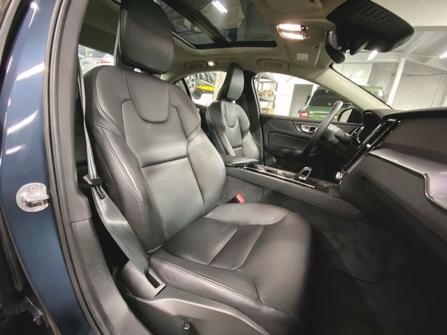 2024 Volvo S60 B5 Core Dark Theme