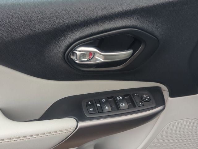 2022 Jeep Cherokee Latitude Lux 4x4
