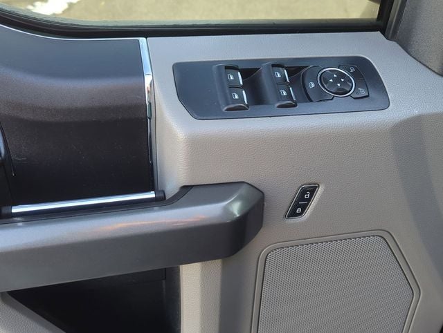 2015 Ford F-150 Base