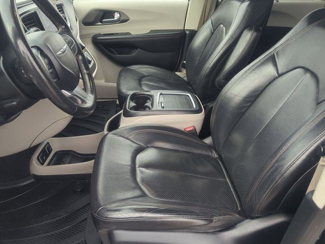 2020 Chrysler Pacifica Touring L Plus