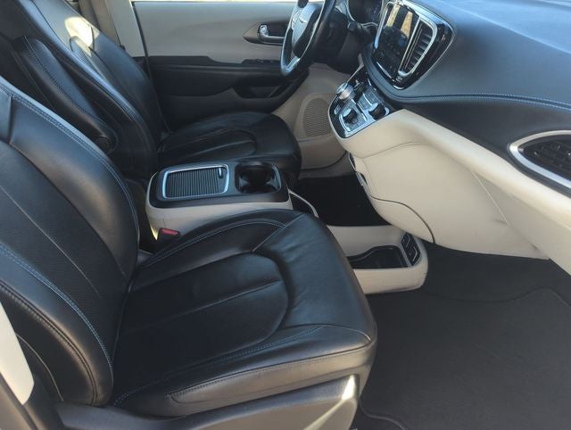 2021 Chrysler Pacifica Touring L AWD