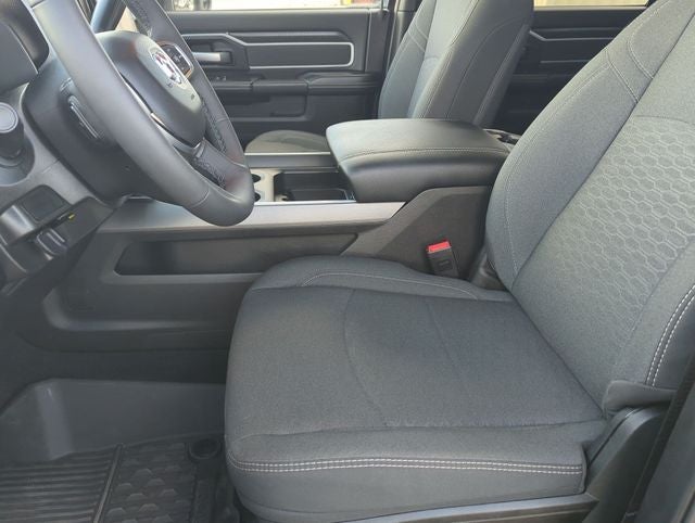 2025 RAM 2500 Big Horn Crew Cab 4x4 6'4' Box