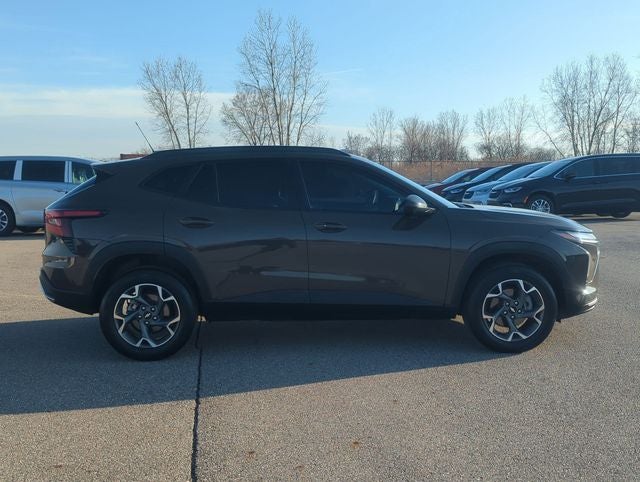 2024 Chevrolet Trax FWD LT