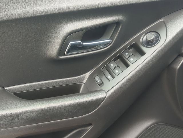 2022 Chevrolet Trax AWD LS