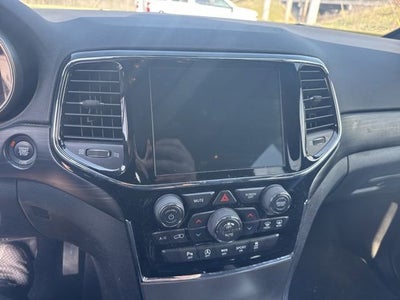 2020 Jeep Grand Cherokee Laredo