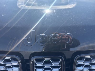 2020 Jeep Grand Cherokee Laredo