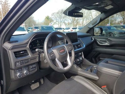 2024 GMC Yukon XL SLT