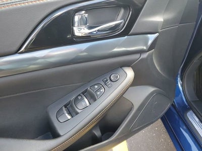 2020 Nissan Maxima SR