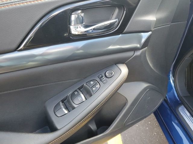 2020 Nissan Maxima SR