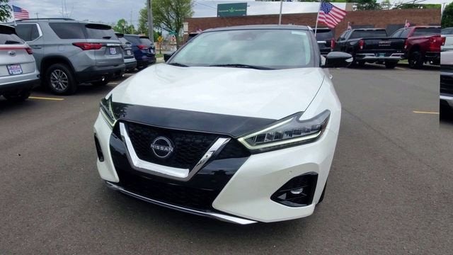2023 Nissan Maxima Platinum