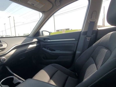 2021 Nissan Altima SV FWD