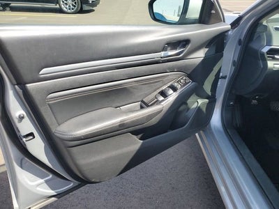 2021 Nissan Altima SV FWD