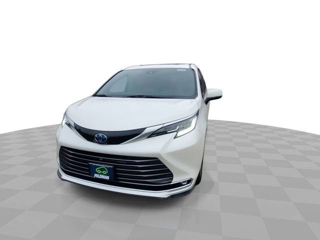 2021 Toyota Sienna XLE