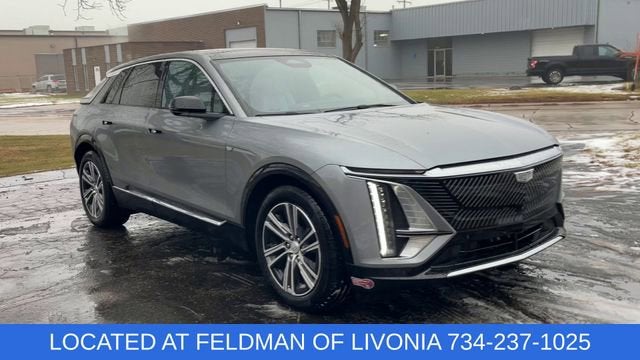 2024 Cadillac LYRIQ Luxury 2