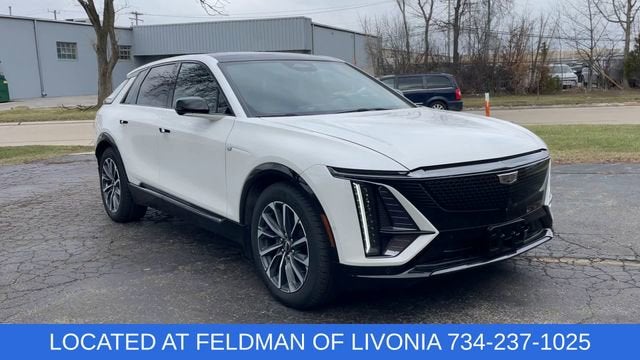 2024 Cadillac LYRIQ Sport 2