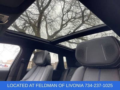 2024 Cadillac LYRIQ Sport 3