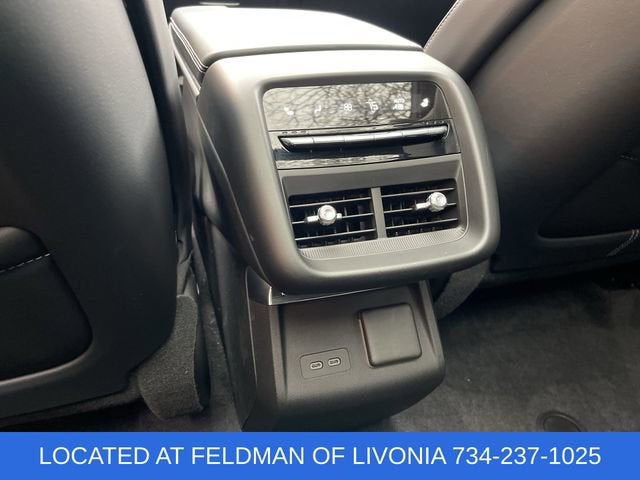 2024 Cadillac LYRIQ Sport 3