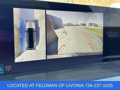 2025 Cadillac ESCALADE IQ Luxury 2