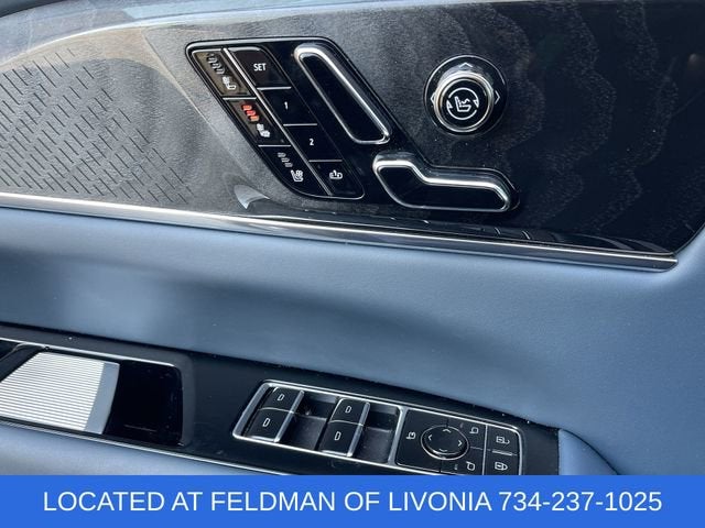 2025 Cadillac ESCALADE IQ Luxury 2