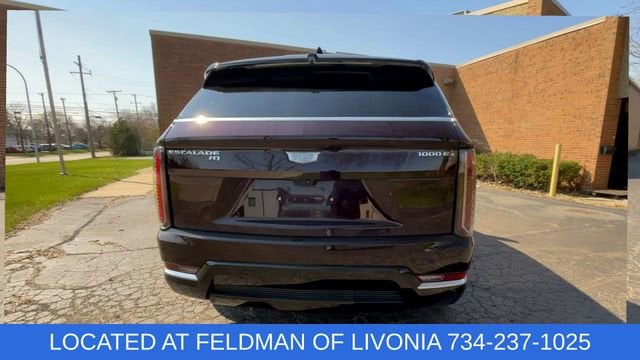 2025 Cadillac ESCALADE IQ Luxury 2