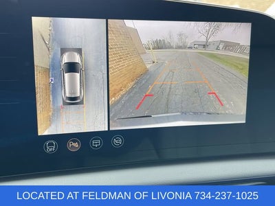 2025 Cadillac OPTIQ Luxury 1