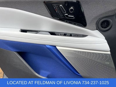 2025 Cadillac OPTIQ Luxury 1