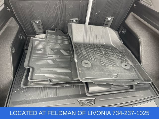 2025 Cadillac OPTIQ Luxury 1