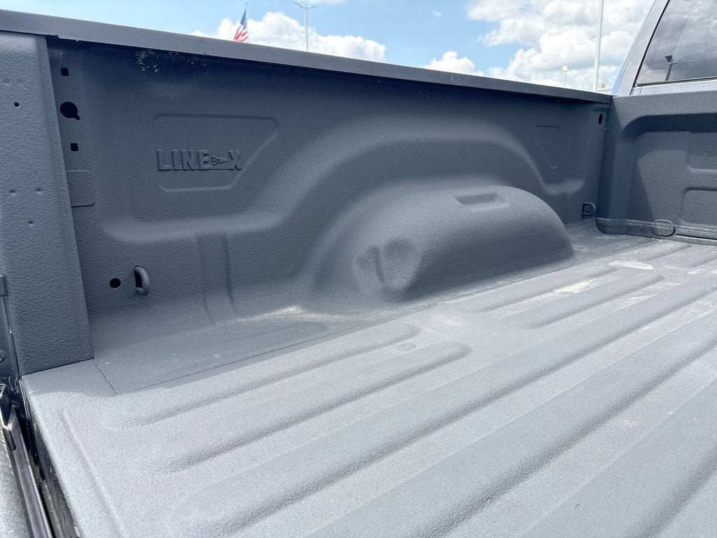2019 RAM 1500 Classic SLT Crew Cab 4x2 6'4" Box