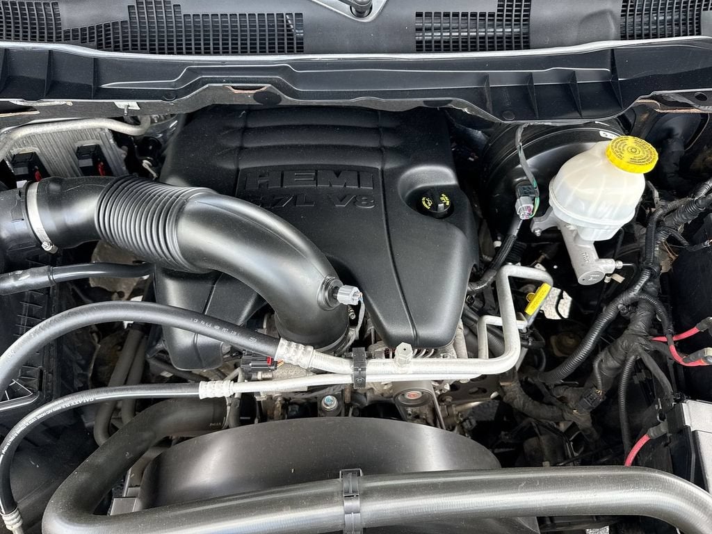 2019 RAM 1500 Classic SLT Crew Cab 4x2 6'4" Box