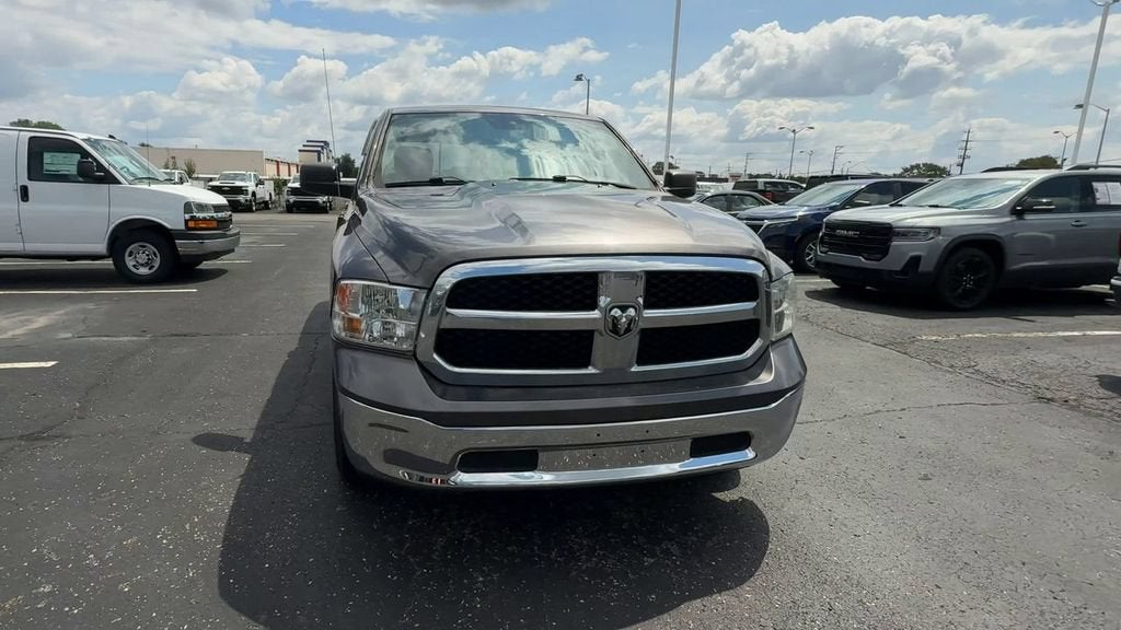 2019 RAM 1500 Classic SLT Crew Cab 4x2 6'4" Box