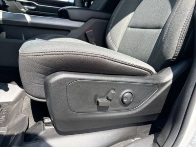 2023 RAM 1500 Big Horn Crew Cab 4x4 5'7" Box