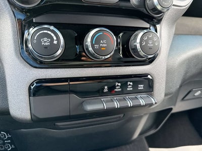 2025 RAM 1500 Tradesman Quad Cab 4x2 6'4" Box