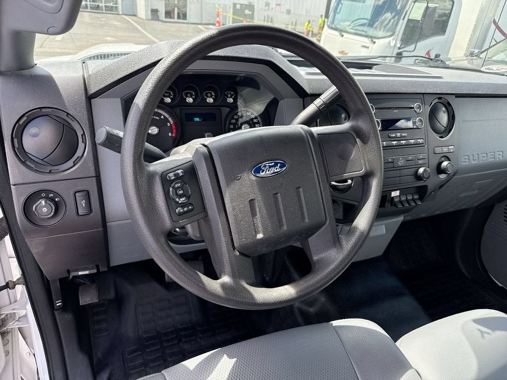 2013 Ford Super Duty F-450 DRW XL
