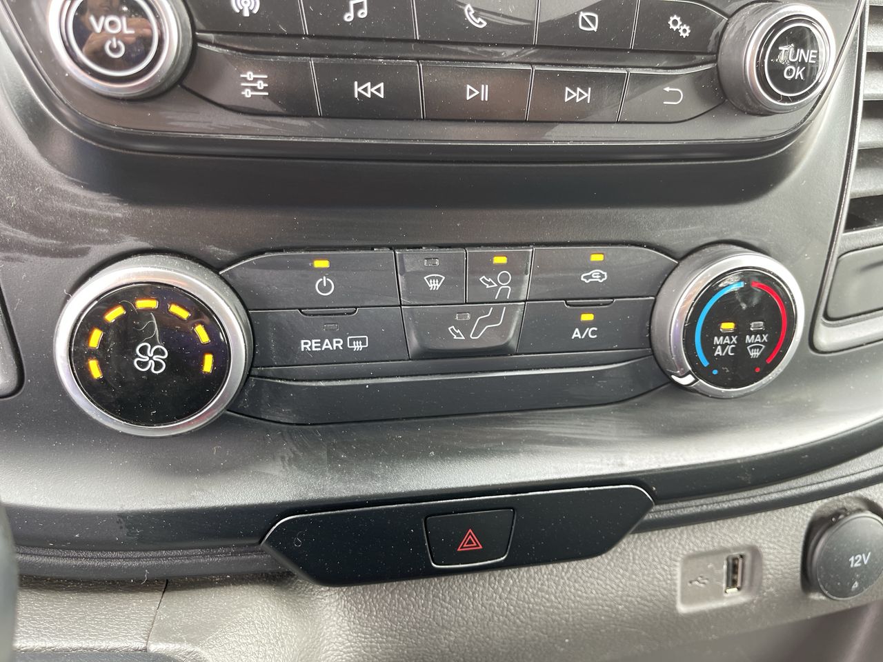 2023 Ford Transit Cargo Van T-250 130" Low Rf 9070 GVWR RWD