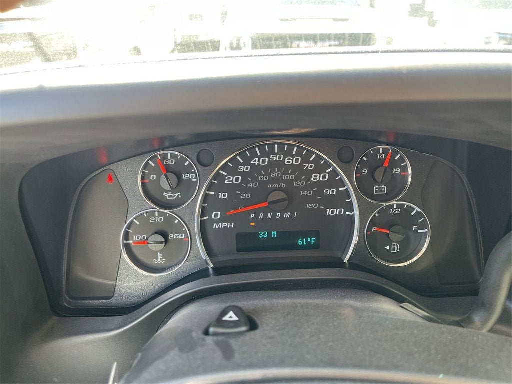 2025 Chevrolet Express Cutaway 3500 1WT