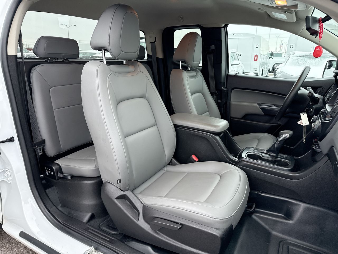 2022 Chevrolet Colorado WT