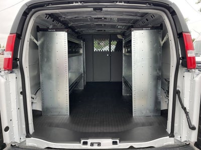 2025 Chevrolet Express Cargo WT