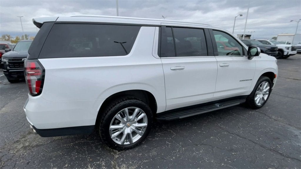 2023 Chevrolet Suburban High Country