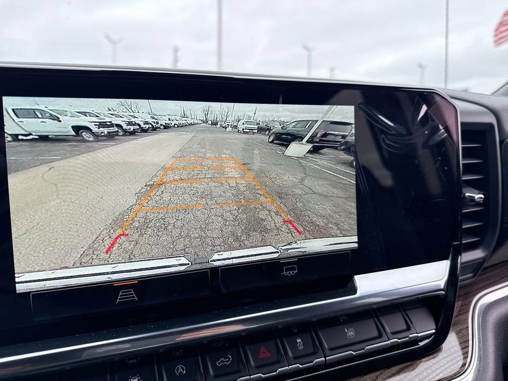 2025 GMC Sierra 1500 Elevation