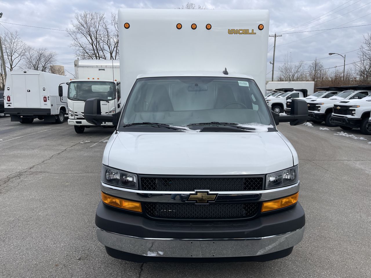 2025 Chevrolet Express Cutaway 3500 1WT