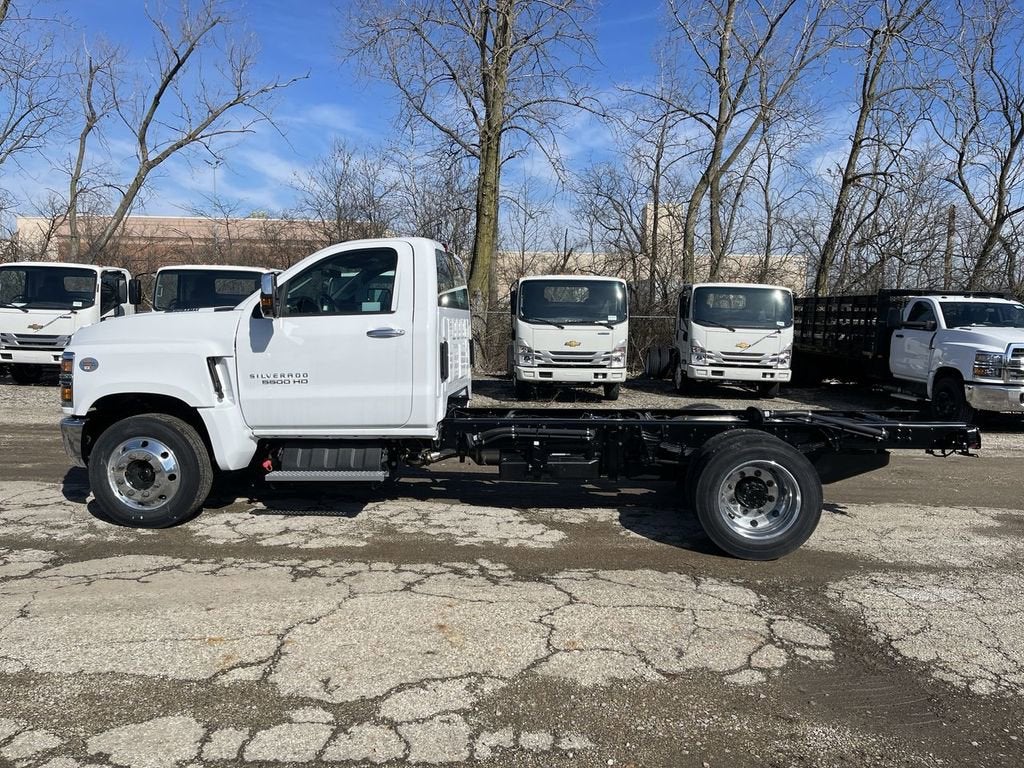 2024 Chevrolet Silverado 5500 HD Work Truck